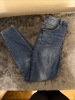 Maurice’s size 8 skinny jeans